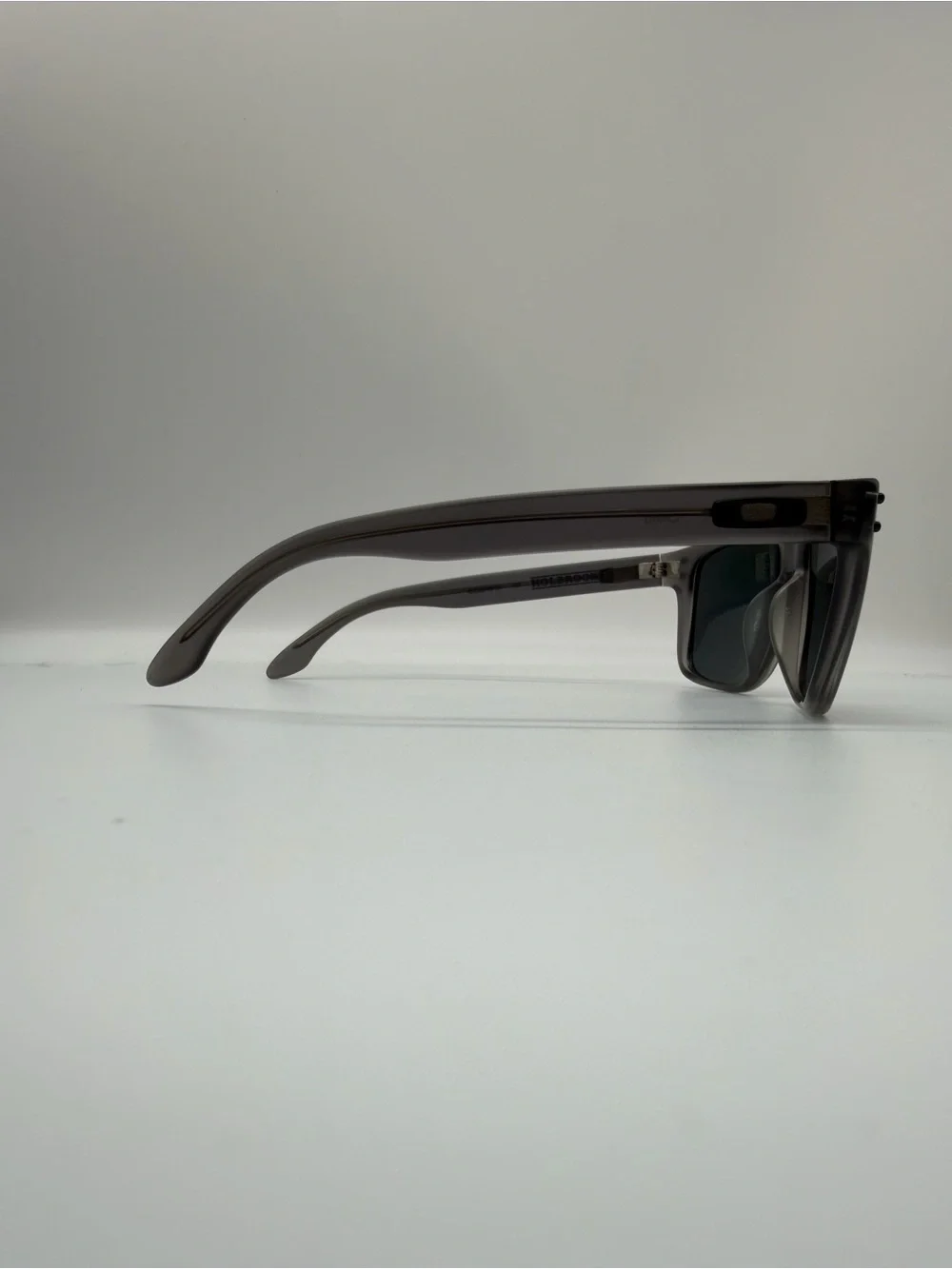 Oakley Holbrook Polarized Sunglasses w/ Soft Vault & Microfiber Bag